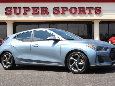 Used 2019 Hyundai Veloster 2.0 FWD image 1