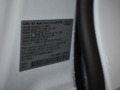 New 2026 Audi RS Q8 performance image 42