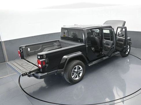 Used 2024 Jeep Gladiator Sport w/ Premium Package image 70
