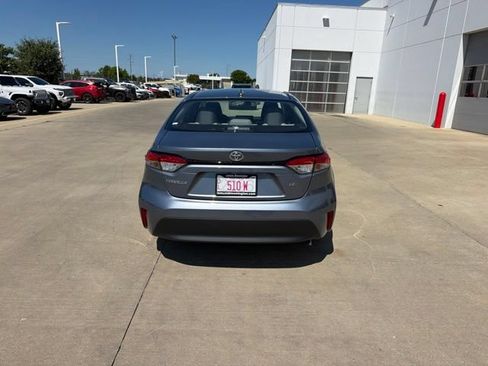 Used 2026 Toyota Corolla LE w/ LE Premium Package FWD image 6