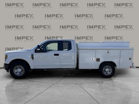 Used 2019 Ford F350 XL w/ Power Equipment Group image 5