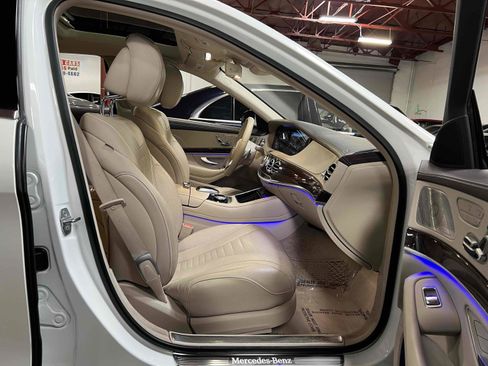 Used 2019 Mercedes-Benz S 560 Sedan image 38