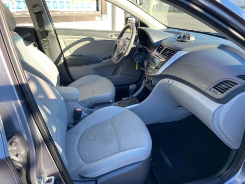Used 2015 Hyundai Accent GLS w/ Option Group 02 image 11