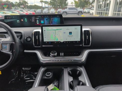 New 2025 Ford Expedition Platinum w/ Stealth Performance Package image 16