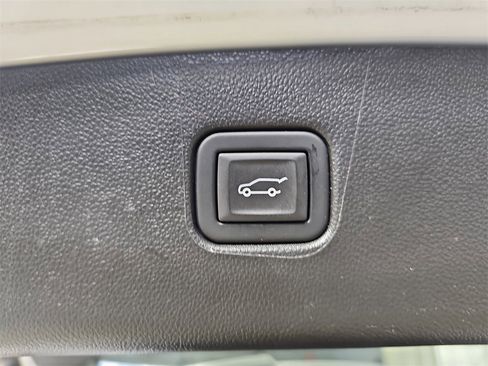 Used 2023 Chevrolet Blazer LT w/ LPO, Floor Liner Package image 17