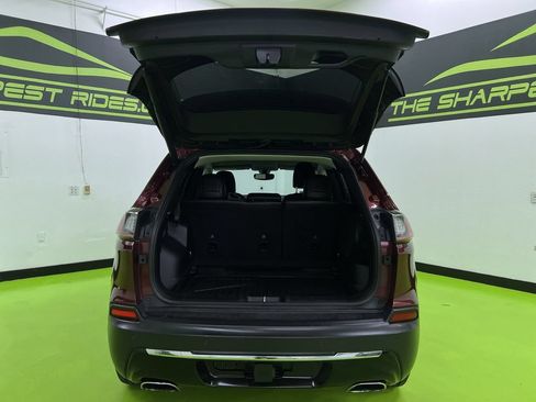 Used 2020 Jeep Cherokee Limited AWD/4WD image 9