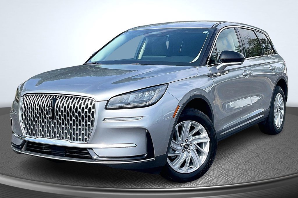 Used 2023 Lincoln Corsair FWD image 3