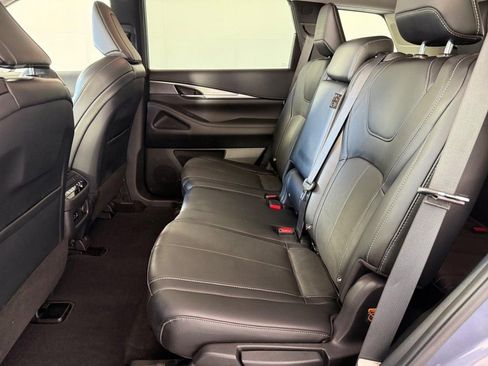 Used 2023 INFINITI QX60 Luxe AWD/4WD image 19