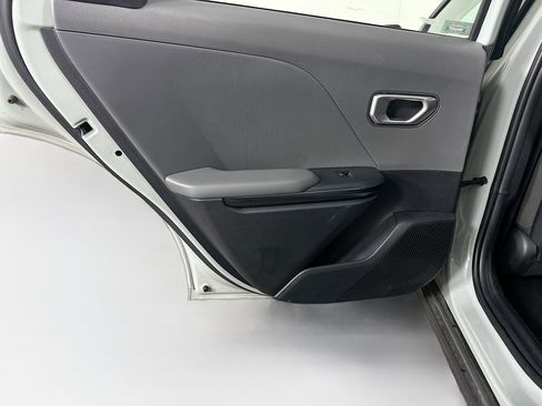 Used 2025 Kia K4 FWD image 25