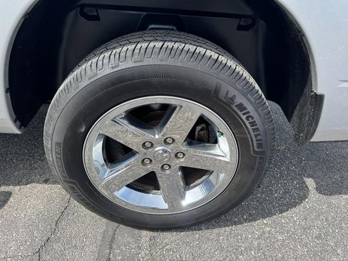 Used 2018 RAM 1500 Express w/ Express Value Package image 6