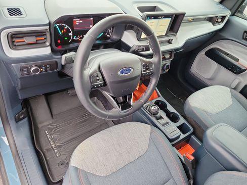 Used 2023 Ford Maverick XLT w/ XLT Luxury Package image 16