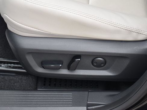Used 2023 Nissan Rogue SL w/ SL Premium Package FWD image 27