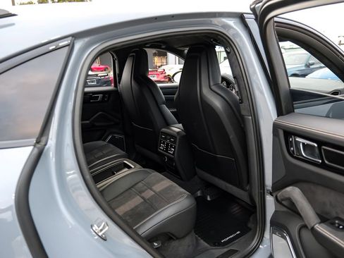 Used 2023 Porsche Cayenne Turbo GT image 47