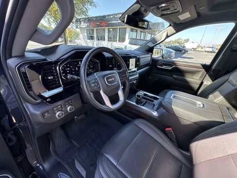 Certified 2022 GMC Sierra 1500 SLT w/ SLT Convenience Package image 10