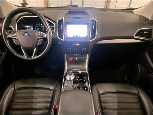 Used 2020 Ford Edge SEL w/ Convenience Package image 14