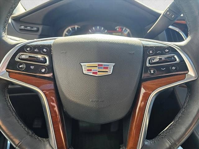 Used 2017 Cadillac Escalade Luxury AWD/4WD image 21