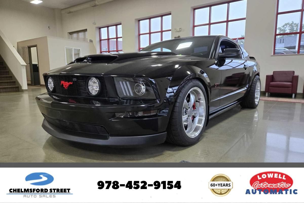 Used 2006 Ford Mustang GT RWD image 1
