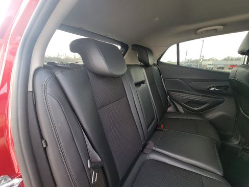 Used 2018 Buick Encore Preferred image 30