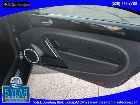 Used 2013 Volkswagen Beetle 2.0T image 17