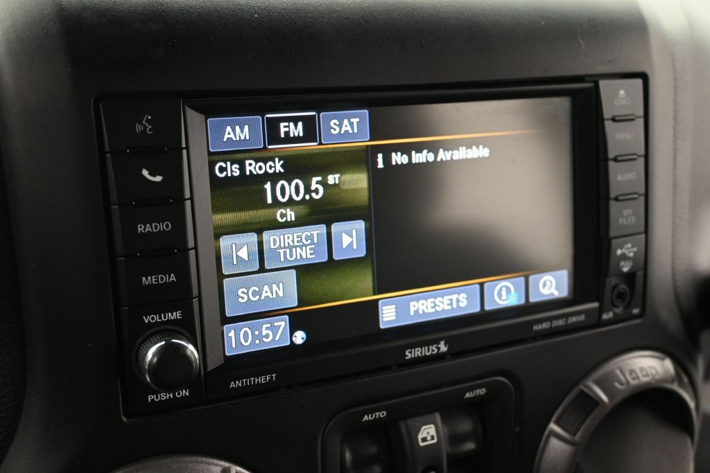 Used 2018 Jeep Wrangler Unlimited Sport AWD/4WD image 10