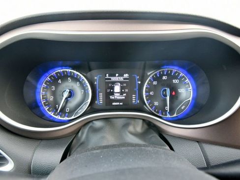 Used 2024 Chrysler Voyager LX FWD image 37