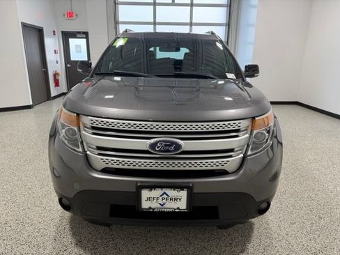 Used 2014 Ford Explorer XLT w/ Equipment Group 201A AWD/4WD image 7