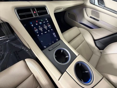 Certified 2022 Porsche Taycan RWD image 35