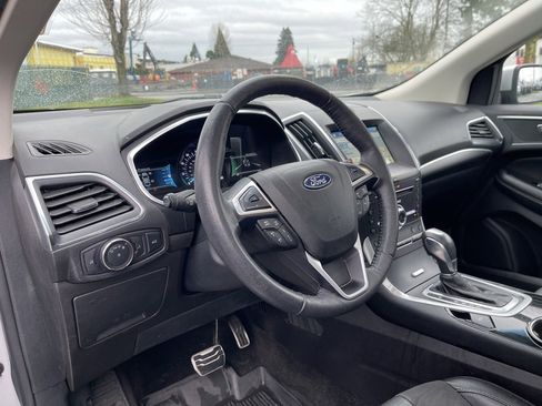 Used 2018 Ford Edge Sport w/ Equipment Group 401A image 6