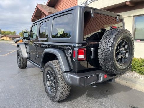 Certified 2024 Jeep Wrangler Willys image 10