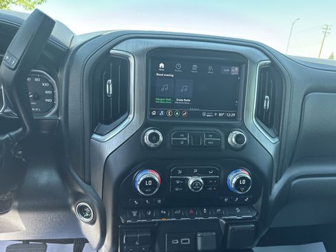 Used 2023 GMC Sierra 2500 Denali w/ Denali Ultimate Package AWD/4WD image 13
