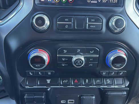 Used 2022 GMC Sierra 2500 SLT image 28