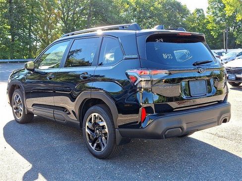 New 2025 Subaru Forester Premium image 4