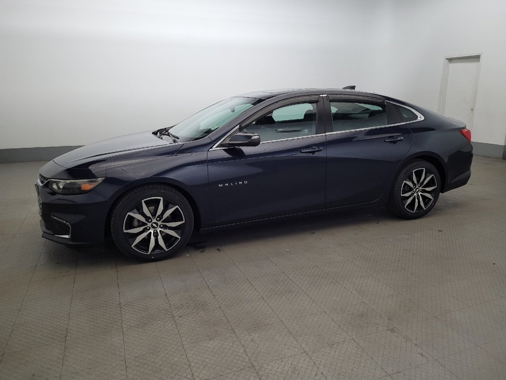 Used 2016 Chevrolet Malibu LT w/ Leather Package FWD image 2