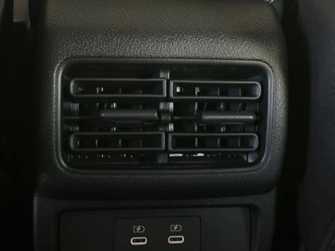 New 2026 Nissan Leaf SV+ w/ Floor Mat Package (SV+) image 15