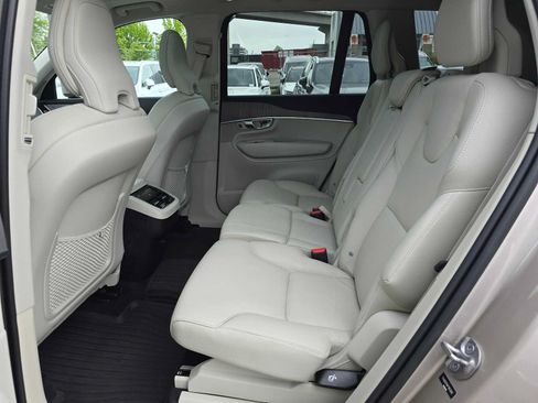 Used 2023 Volvo XC90 B6 Plus w/ Protection Package AWD/4WD image 16