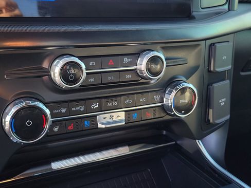 Used 2025 Ford F150 Raptor image 11