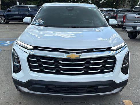 Certified 2026 Chevrolet Equinox LT FWD image 2