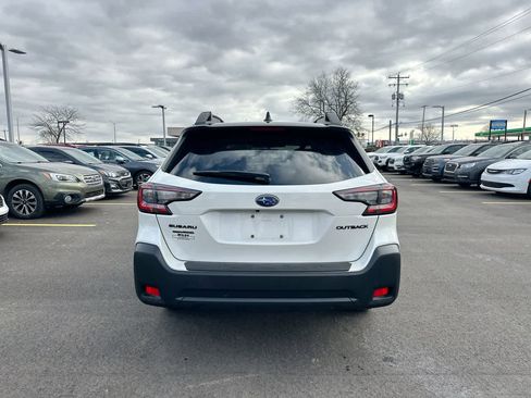 Used 2023 Subaru Outback Onyx Edition image 12
