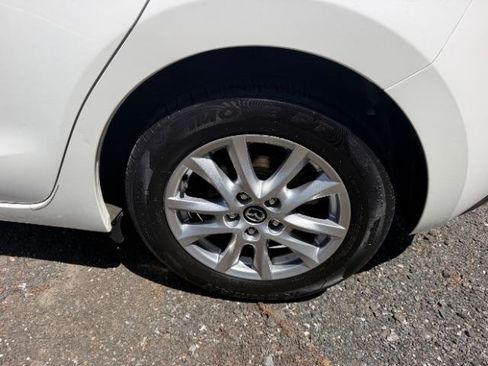 Used 2014 MAZDA MAZDA3 i Touring FWD image 12