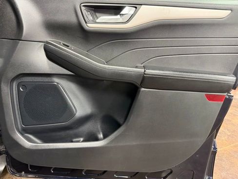 Used 2021 Ford Escape SE w/ Convenience Package image 26