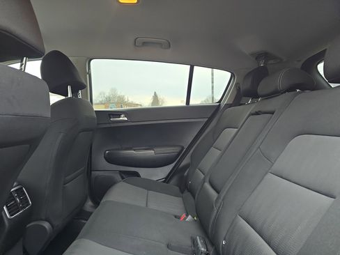 Used 2020 Kia Sportage LX image 24