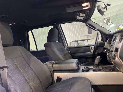 Used 2017 Ford Expedition EL XLT image 16
