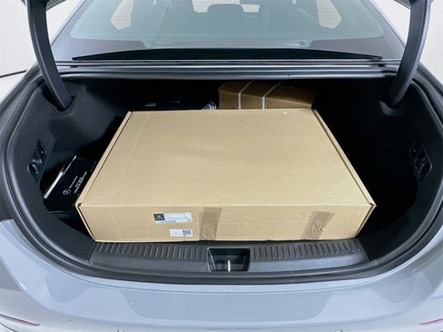 New 2026 Mercedes-Benz E 53 AMG e 4MATIC Sedan image 28