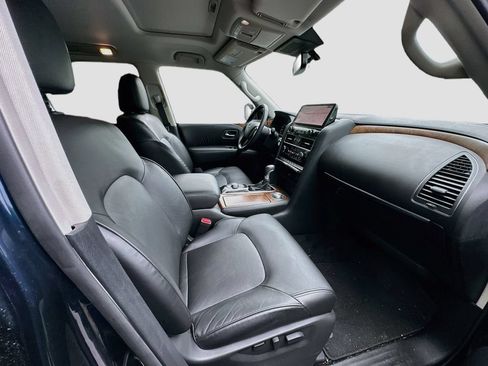 Used 2023 Nissan Armada SL w/ Captain's Chairs Package AWD/4WD image 31