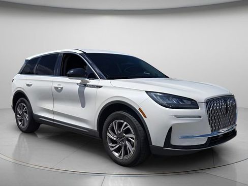 Used 2023 Lincoln Corsair FWD image 9