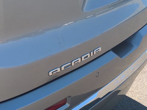 Certified 2023 GMC Acadia Denali w/ Denali Technology Package AWD/4WD image 31