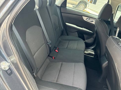 Used 2023 Kia Forte LXS FWD image 13