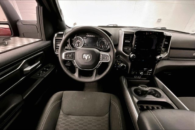Used 2025 RAM 1500 Big Horn AWD/4WD image 6