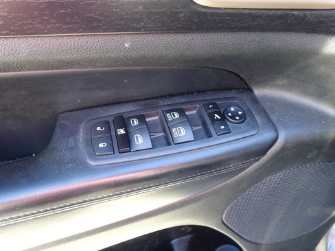 Used 2014 Jeep Grand Cherokee Laredo w/ Quick Order Package 23E AWD/4WD image 12