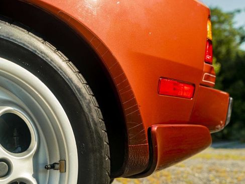 Used 1986 Porsche 944 Turbo image 27